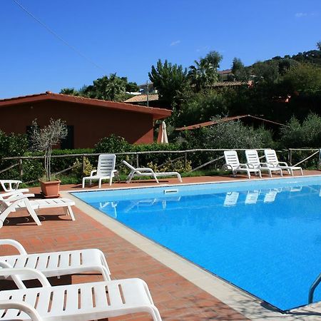 Agriturismo Ruralia ซานตาโดเมนิกา ภายนอก รูปภาพ
