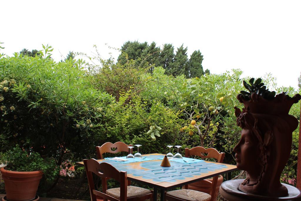 Agriturismo Ruralia ซานตาโดเมนิกา ภายนอก รูปภาพ