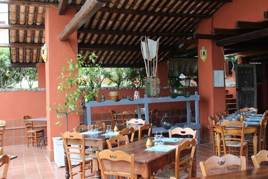 Agriturismo Ruralia ซานตาโดเมนิกา ภายนอก รูปภาพ