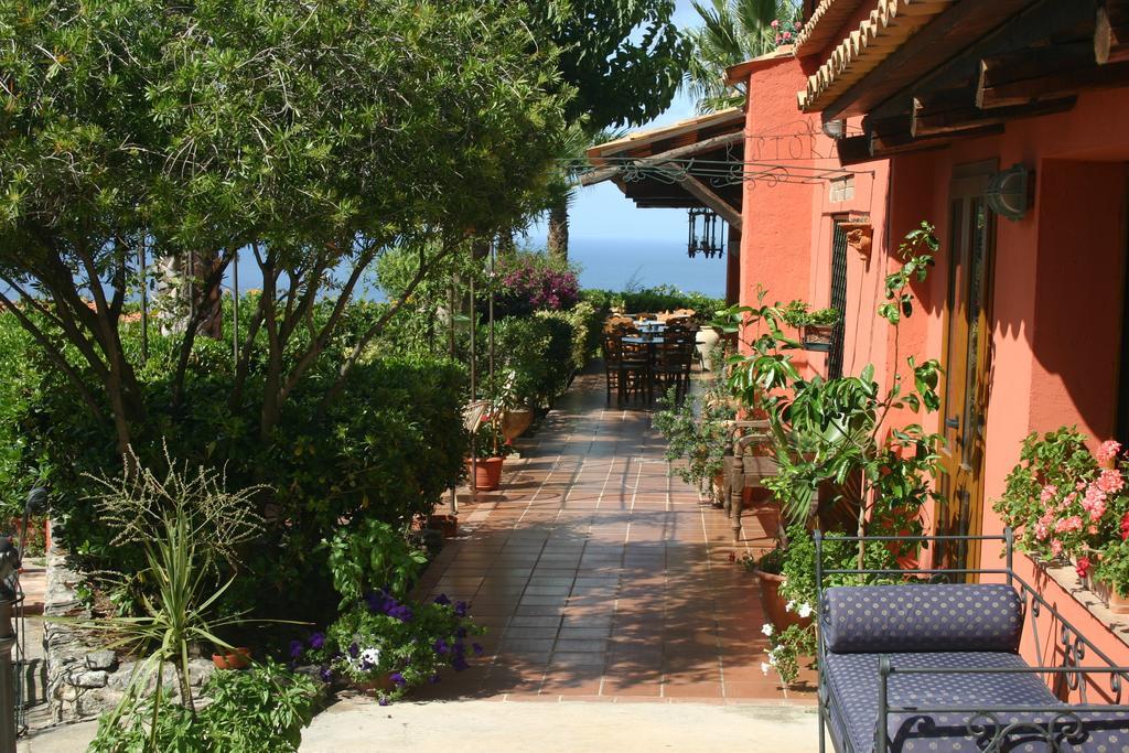 Agriturismo Ruralia ซานตาโดเมนิกา ภายนอก รูปภาพ