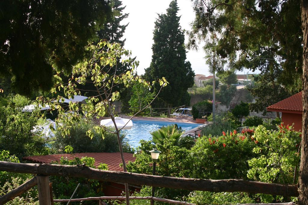 Agriturismo Ruralia ซานตาโดเมนิกา ภายนอก รูปภาพ